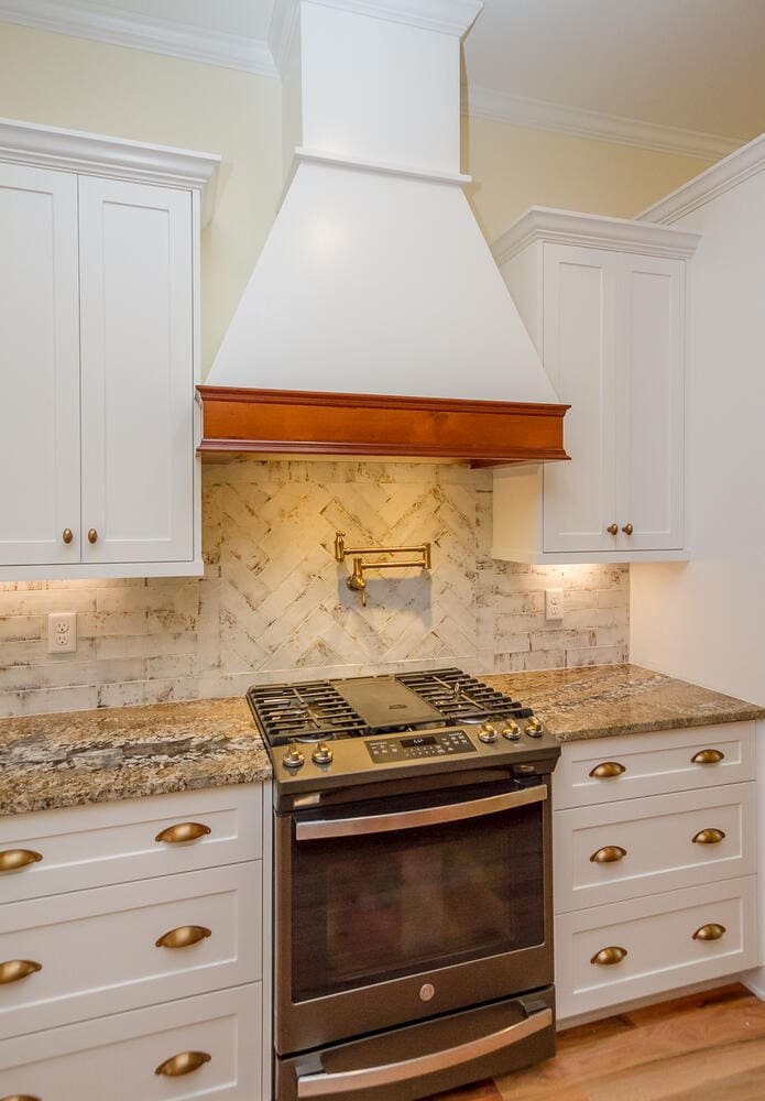 1022-Bartram-Ridge-Evans-GA-large-020-005-Kitchen-696x1000-72dpi